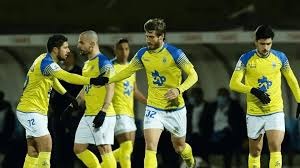 老詹直言东契奇定位明确，湖人仍存隐忧！雷迪克表达不满，斯玛特失误成隐患